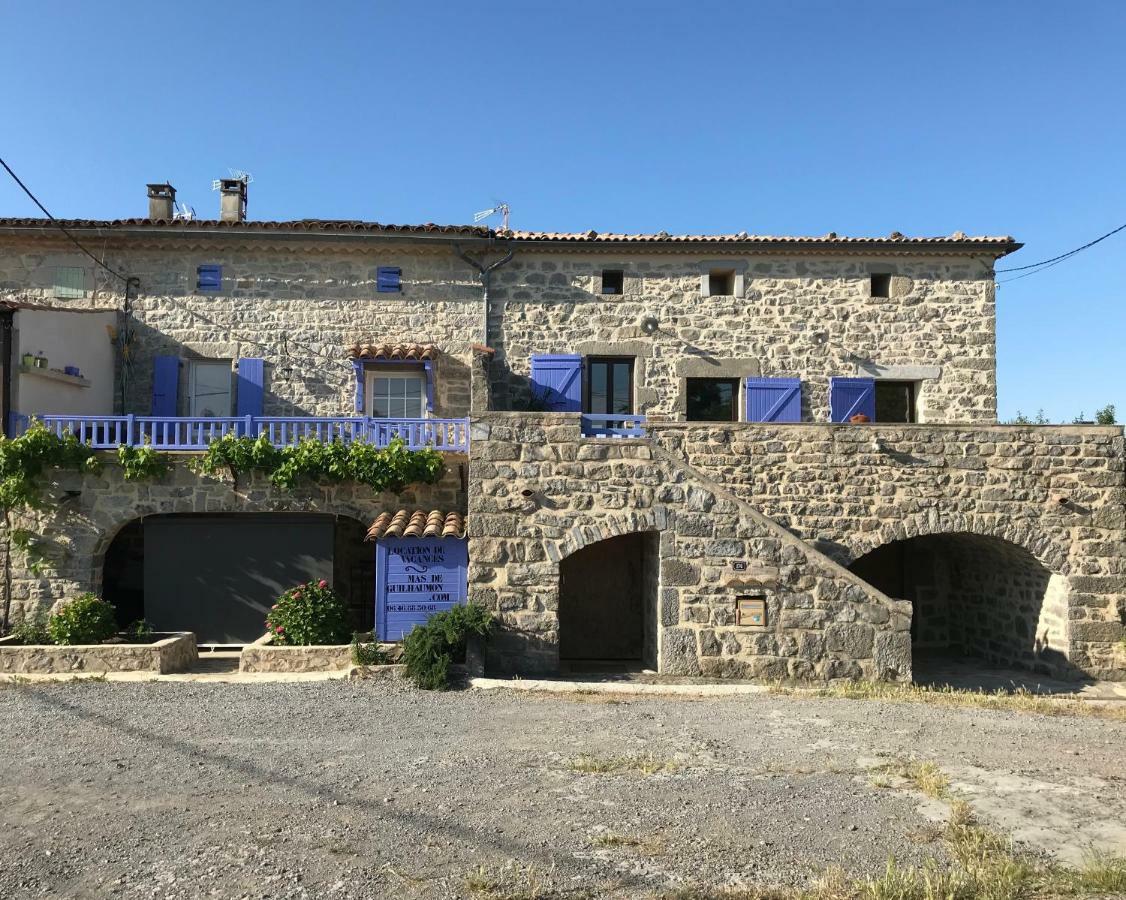 Mas De Guilhaumon Côté Hameau *